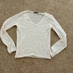 Brandy Melville Cream light sweater